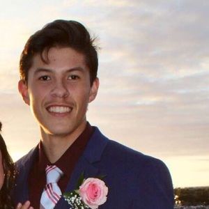 Meet your Posher, Luis